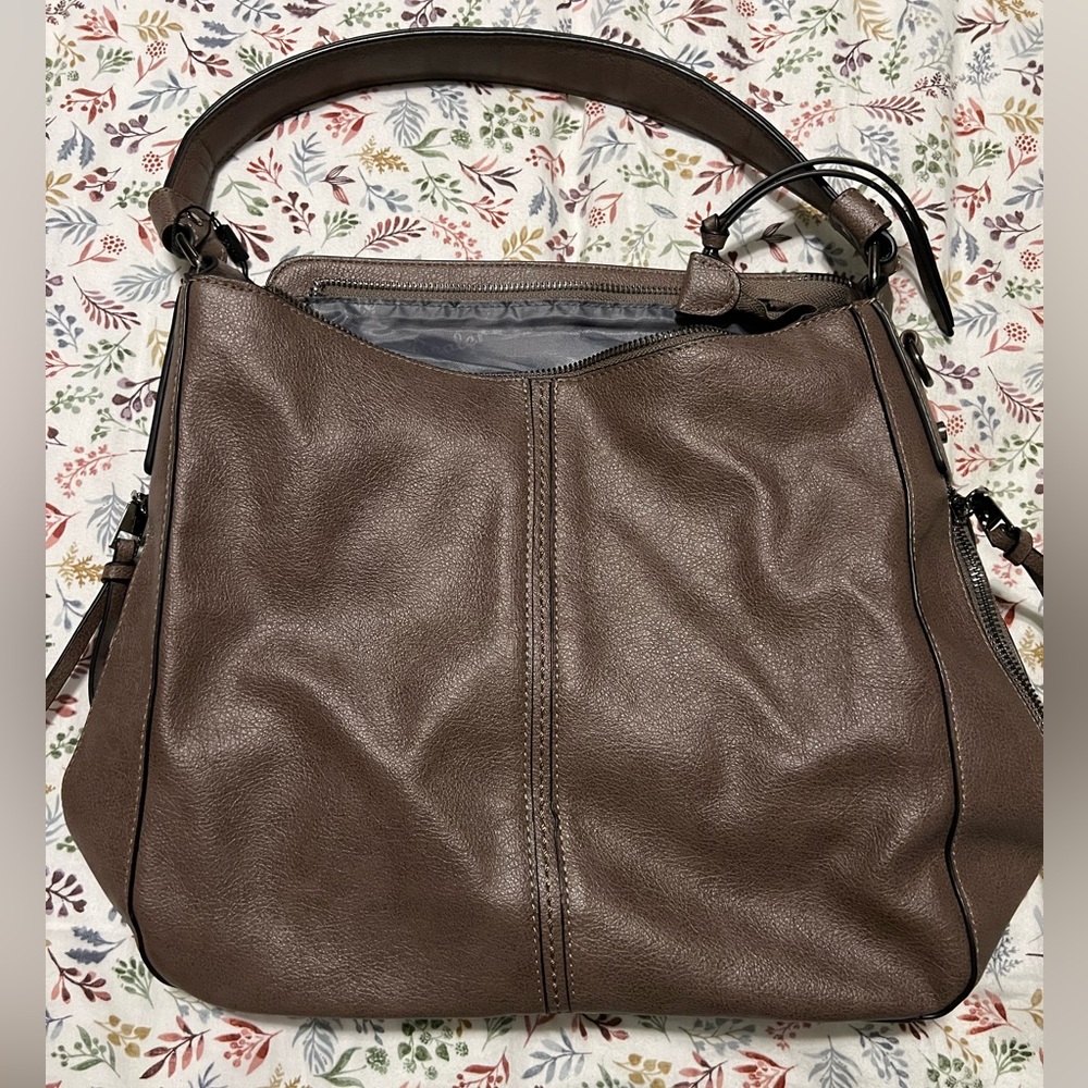 Chic Brown Leather Shoulder Bag
